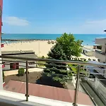 Hotel аурелия бей Ravda