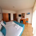 аурелия бей Hotel *