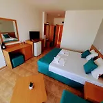 аурелия бей Hotel