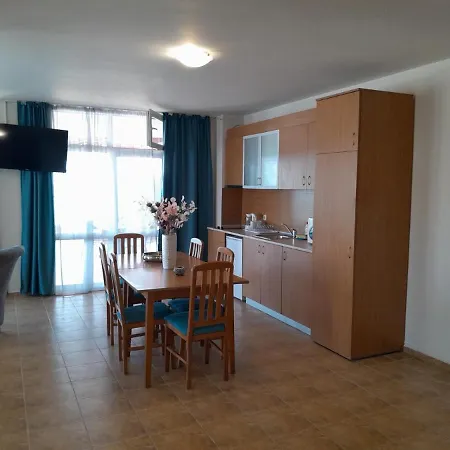 аурелия бей Hotel