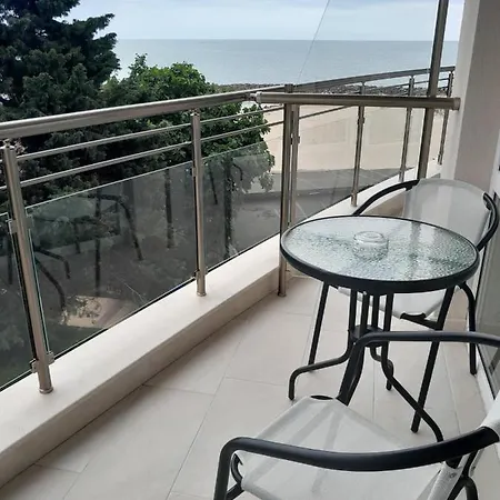 فندق аурелия бей *