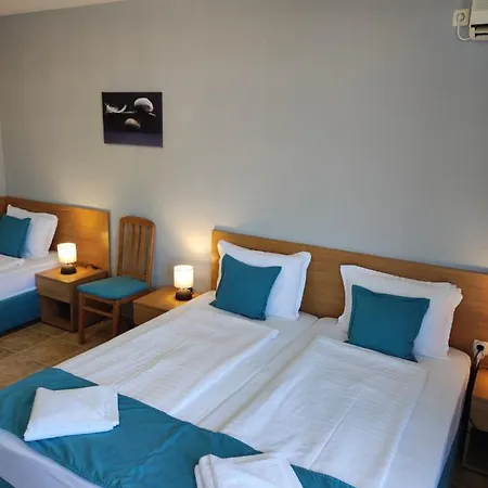 Hotel аурелия бей *