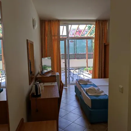 аурелия бей * Равда