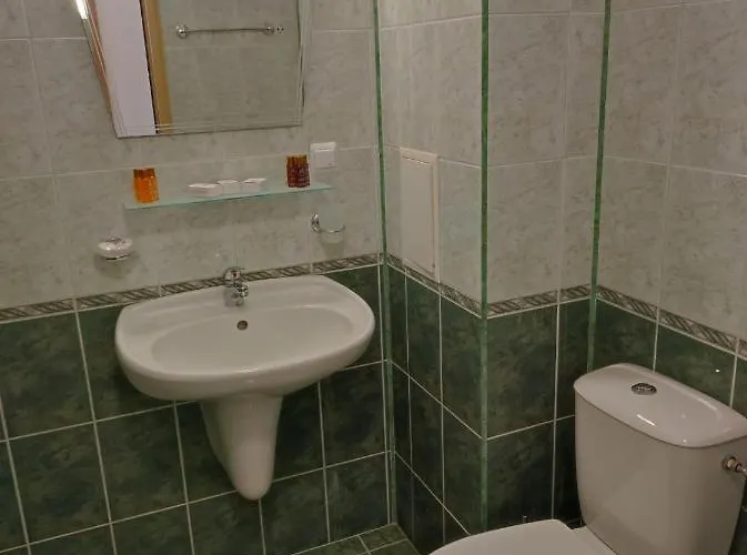 аурелия бей Szálloda Ravda