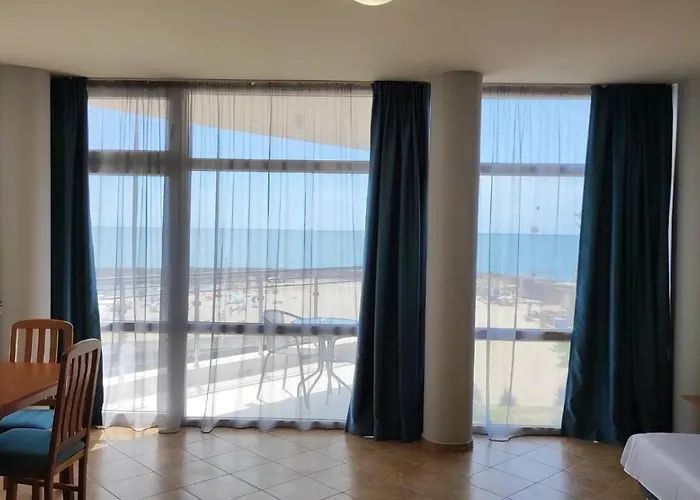 аурелия бей Szálloda