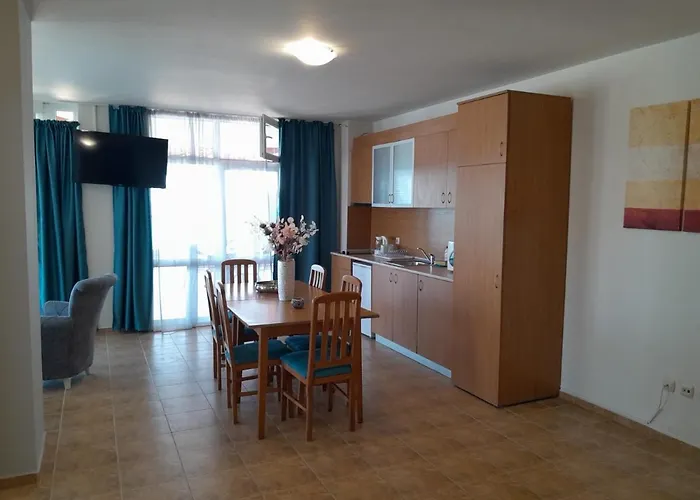 аурелия бей Szálloda