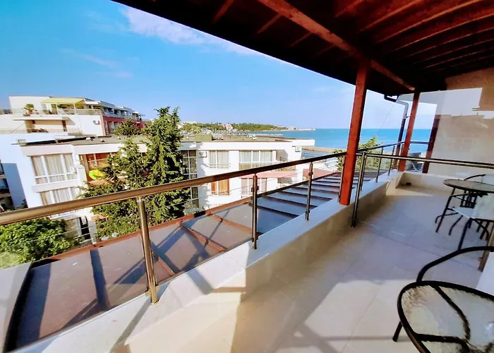 аурелия бей * Ravda