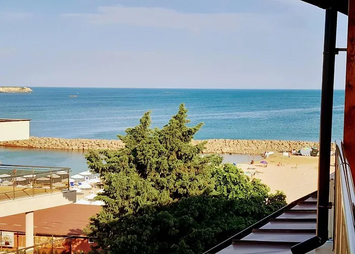 аурелия бей Szálloda *