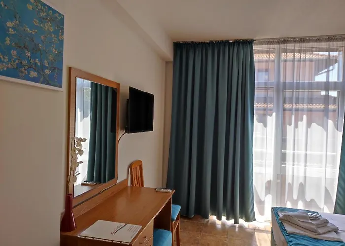 Szálloda аурелия бей