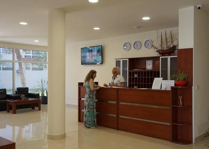 Szálloda аурелия бей *