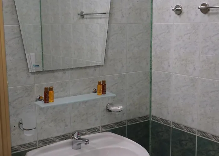 аурелия бей Szálloda Ravda